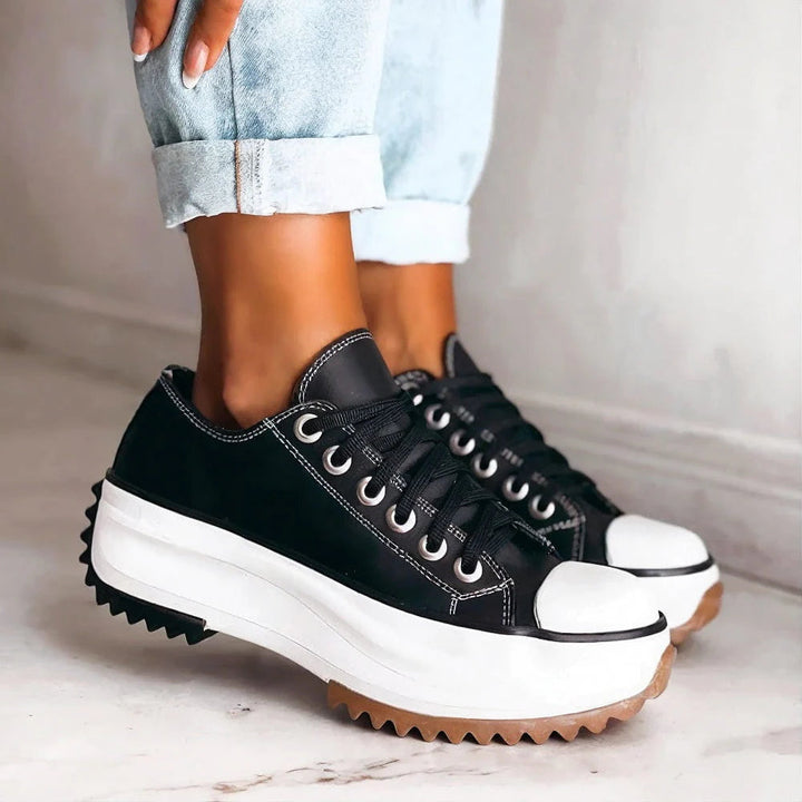 Lola™ | Orthopaedic Shoes