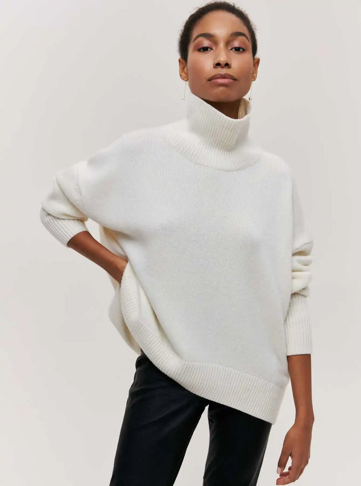 Lara™ | Sophisticated Oversized Turtleneck